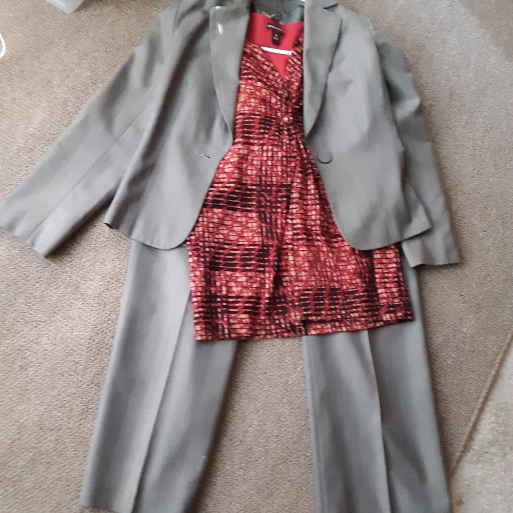 Women's suit